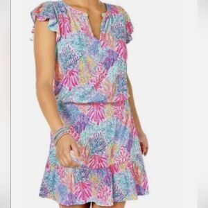 Lilly Pulitzer Pink and Blue Leaf Print Jumpsuit
18” from waist.